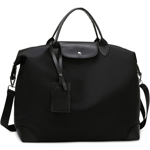 Amazon Handbags - Amazon Black Carryall Bag with Adjustable Strap, missing bag tag